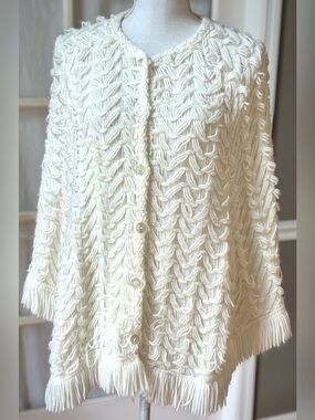Vintage 70s Ivory Fringe Textured Knit Shawl Cape Wrap Boho